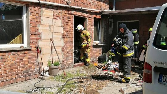 22 strażaków gasiło ogień w Kadłubie Turawskim