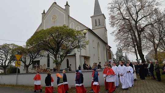 700 lat wiary i wspólnoty