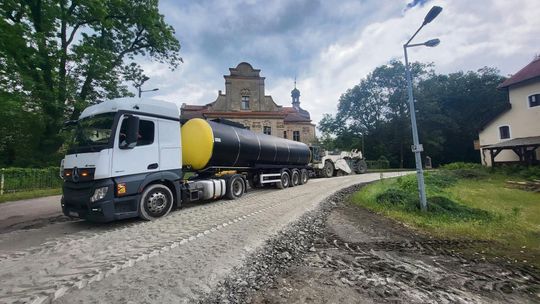 800 metrów nowej nawierzchni do Turawy. Powiat i gmina wspólnie modernizują ul. Kościuszki