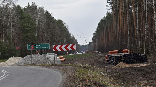 Budowa ścieżki pieszo-rowerowej Ozimek–Grodziec nabiera tempa