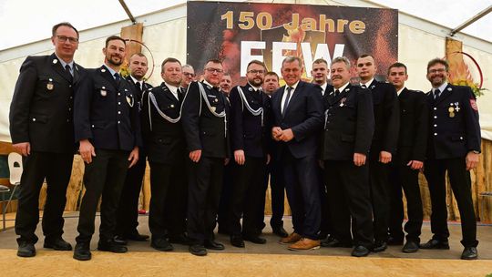 Delegacja gminy Łubniany na 150‑leciu straży w Müdesheim. Wspólne świętowanie i rozmowy o współpracy szkół