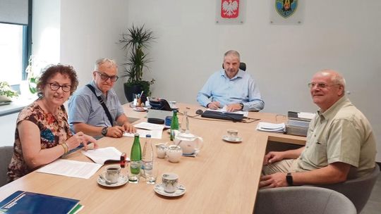 Gmina Chrząstowice podpisała kolejną umowę! Rusza drugi etap budowy kanalizacji w Dańcu za 3,75 mln zł