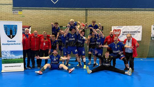 Historyczny sukces szczypiornistów z Komprachcic! LKS OSiR wywalczył awans do I ligi Historyczny sukces szczypiornistów z Komprachcic! LKS OSiR wywalczył awans do I ligi