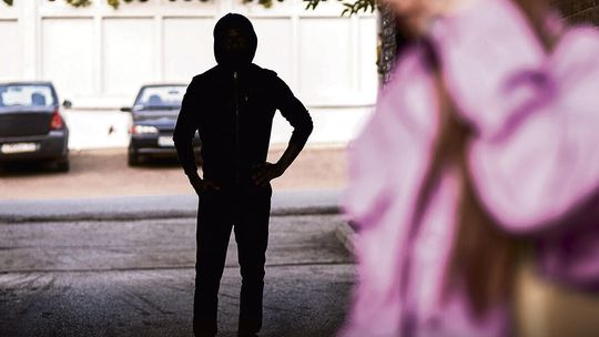 NĘKAŁ BYŁĄ PARTNERKĘ.