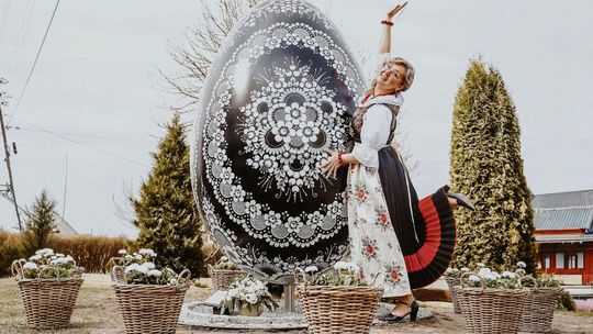 Opolska kroszonka ma się dobrze. Wzory przekazywane z pokolenia na pokolenie wciąż żyją