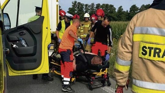 Szokujące sceny po karambolu na obwodnicy. Sprawca miał zaatakować ratowników