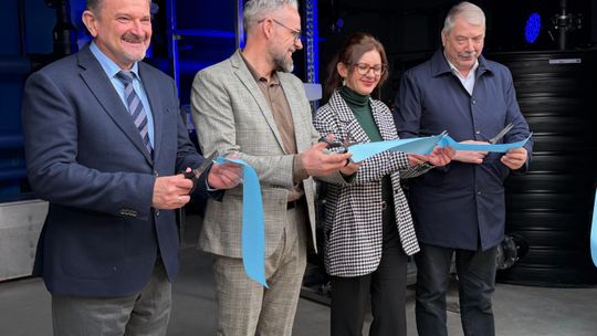 [ZDJĘCIA] Nowoczesna i przyszłościowa inwestycja. W Chrząstowicach otwarto Stację Uzdatniania Wody