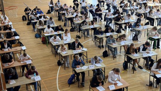 [ZDJĘCIA] Ozimek: finał XVI Konkursu Wiedzy o Mniejszości Niemieckiej z rekordową frekwencją