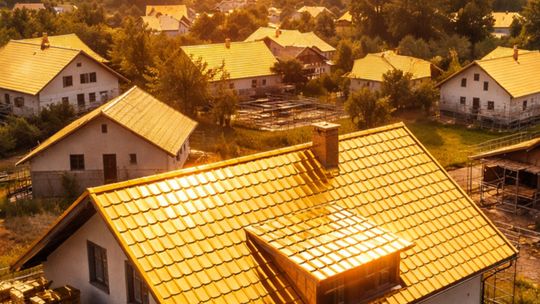 Złota rewolucja w Złotnikach. Każdy będzie musiał mieć złoty dach