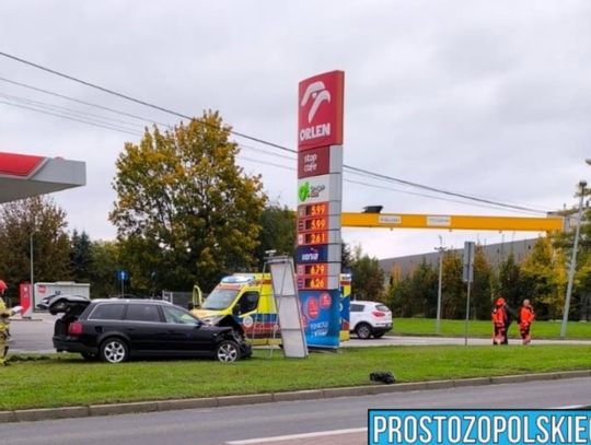3 promile i brak kontroli – audi uderzyło w busa