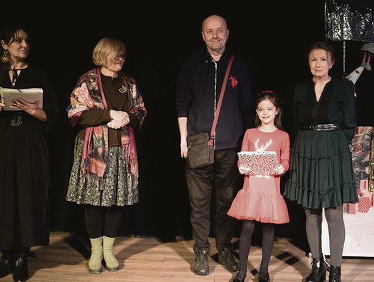 „Choinka! Choinka! Ubierzmy ją razem!”