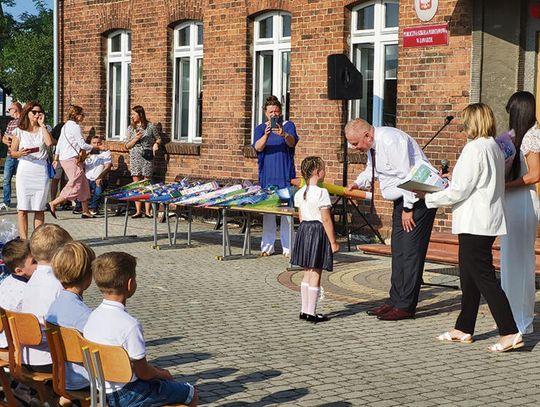 Coraz więcej mieszkańców, coraz więcej dzieci