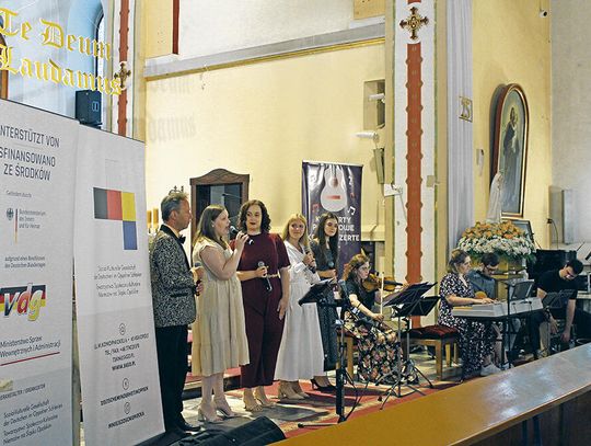Dobrodzień rozbrzmiewał pieśnią i modlitwą – koncert uwielbienia rozpoczął cykl Powiatowych Koncertów Mniejszości Niemieckiej