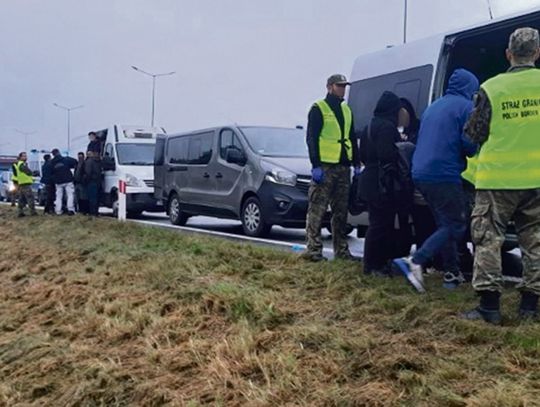 Migranci zatrzymani na opolskim odcinku A4
