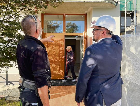 Inwestycje w gminie Turawa – budowa kompleksu sportowego Orlik w Bierdzanach oraz modernizacja energetyczna budynków oświatowych