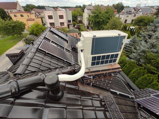 Montaż klimatyzacji na skośnym dachu, czy to możliwe? Montaż klimatyzacji na skośnym dachu, czy to możliwe?