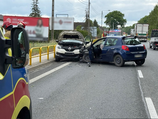 Niebezpieczny wypadek w Walidrogach. Sprawca zasnął za kierownicą