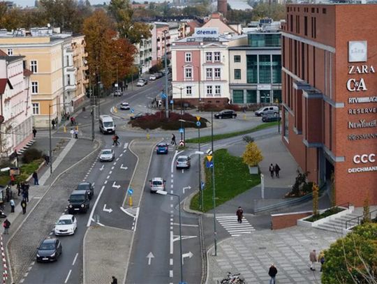 Nowa organizacja  i sygnalizacja przy Solaris? Nowa organizacja  i sygnalizacja przy Solaris?
