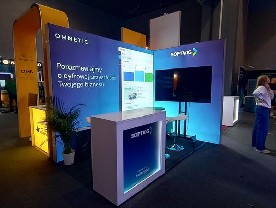 Personalizacja stoiska targowego jako sposób na wyróżnienie marki
