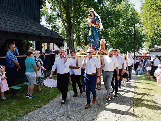 Pielgrzymowali z figurą  do św. Rocha