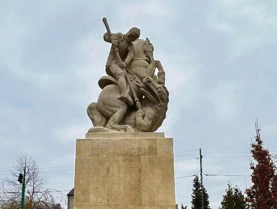 Pomnik w centrum miejscowości wsi odnowiony