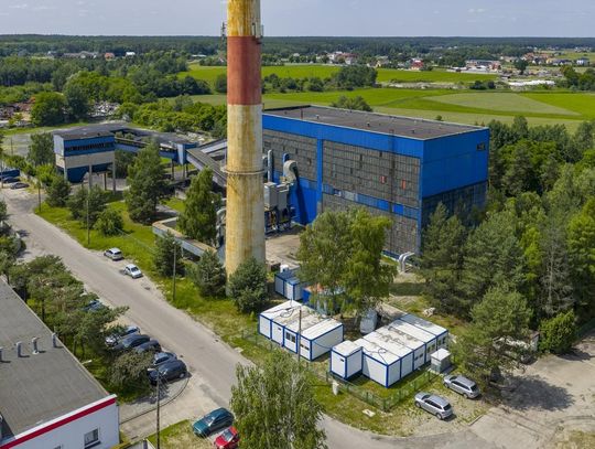 Prace modernizacyjne przy sieci ciepłowniczej na ulicy Sikorskiego w Ozimku