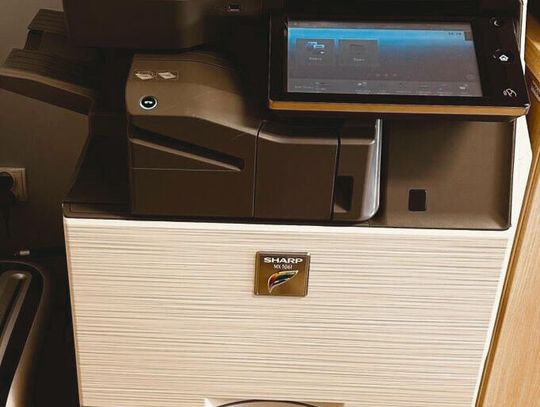 Nowe urządzenie wielofunkcyjne i tablet zakupione dla PSP w Dańcu dzięki środkom KPO