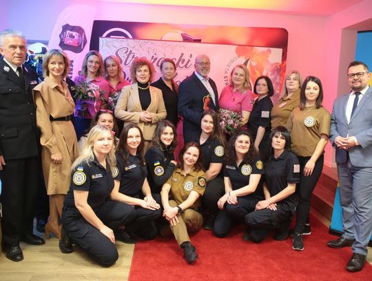 „Siła jest kobietą”. Strażaczki z Polski i Ukrainy spotkały się w Turawie