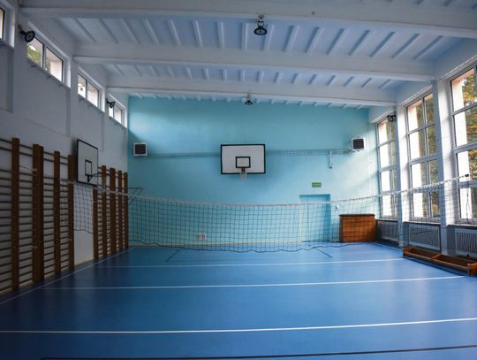 Publiczna Szkoła Podstawowa im. Jana Pawła II w Szczedrzyku po kompleksowej termomodernizacji budynku i modernizacji infrastruktury szkolnej