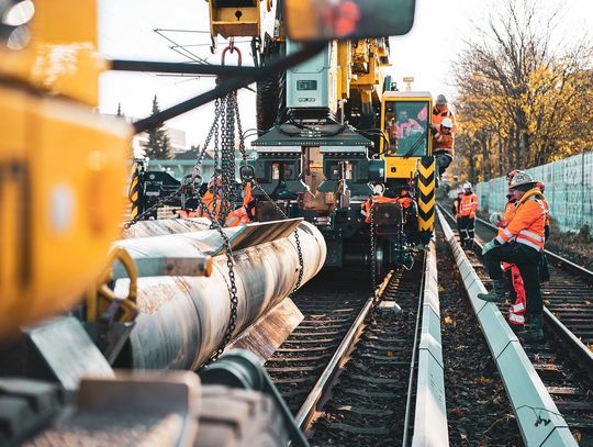 Usługi dźwigowe i transport HDS - co musimy wiedzieć?