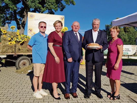 W Chrząstowicach  hucznie dziękowali za plony