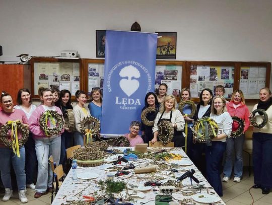 Wiosenne wianki na drzwi