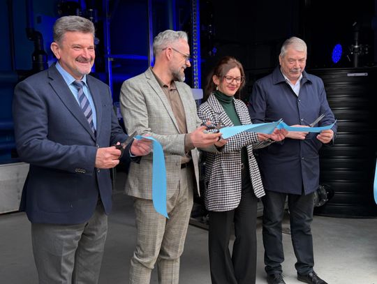 [ZDJĘCIA] Nowoczesna i przyszłościowa inwestycja. W Chrząstowicach otwarto Stację Uzdatniania Wody
