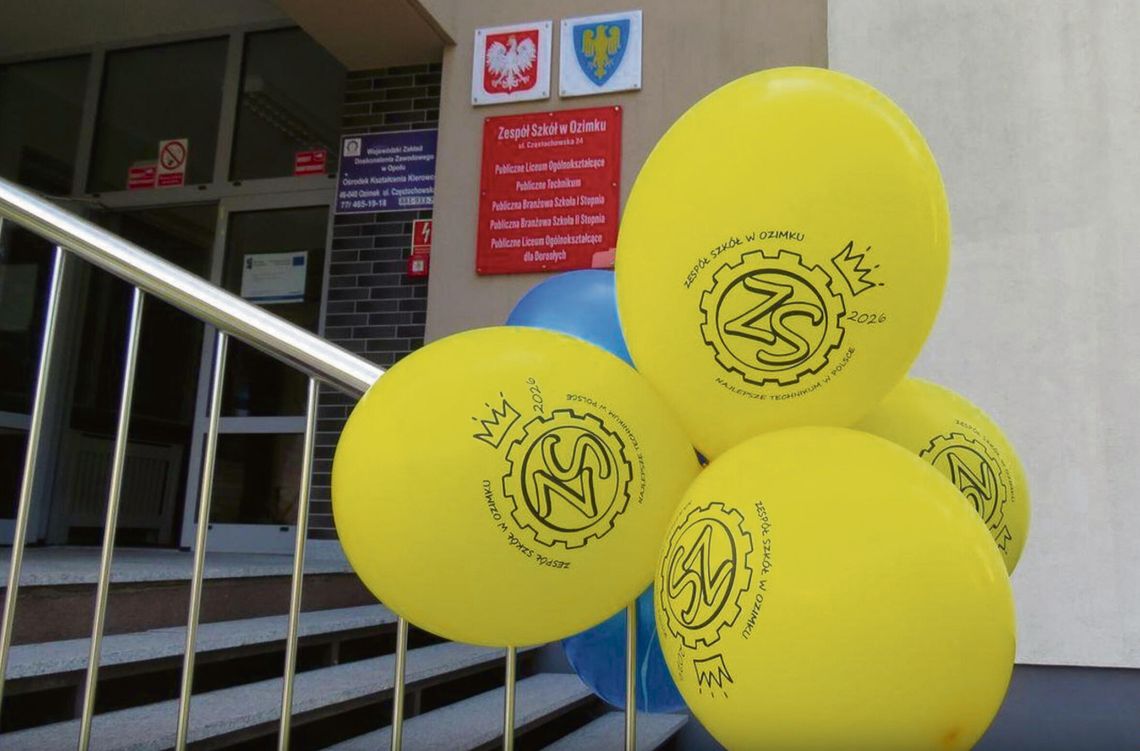 300 nowych uczniów w szkołach powiatu opolskiego. Sport, mundur i psychologia najchętniej wybierane Uczniowie szkół powiatu opolskiego rozpoczynający nowy rok szkolny w klasach sportowych, mundurowych i psychologiczno‑pedagogicznych.