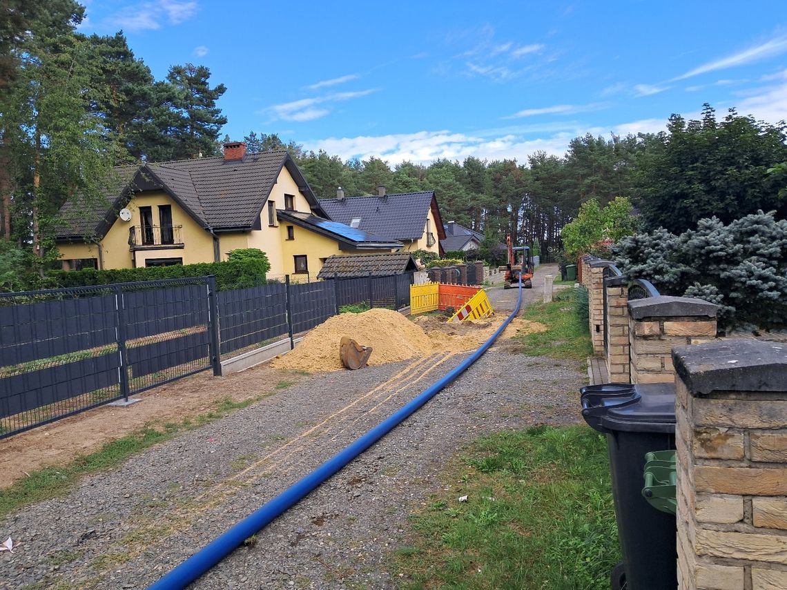 Bez większych wykopów, bez większych utrudnień! Modernizacja sieci wodociągowej w ozimskim sołectwie zakończona Bez większych wykopów, bez większych utrudnień! Modernizacja sieci wodociągowej w ozimskim sołectwie zakończona