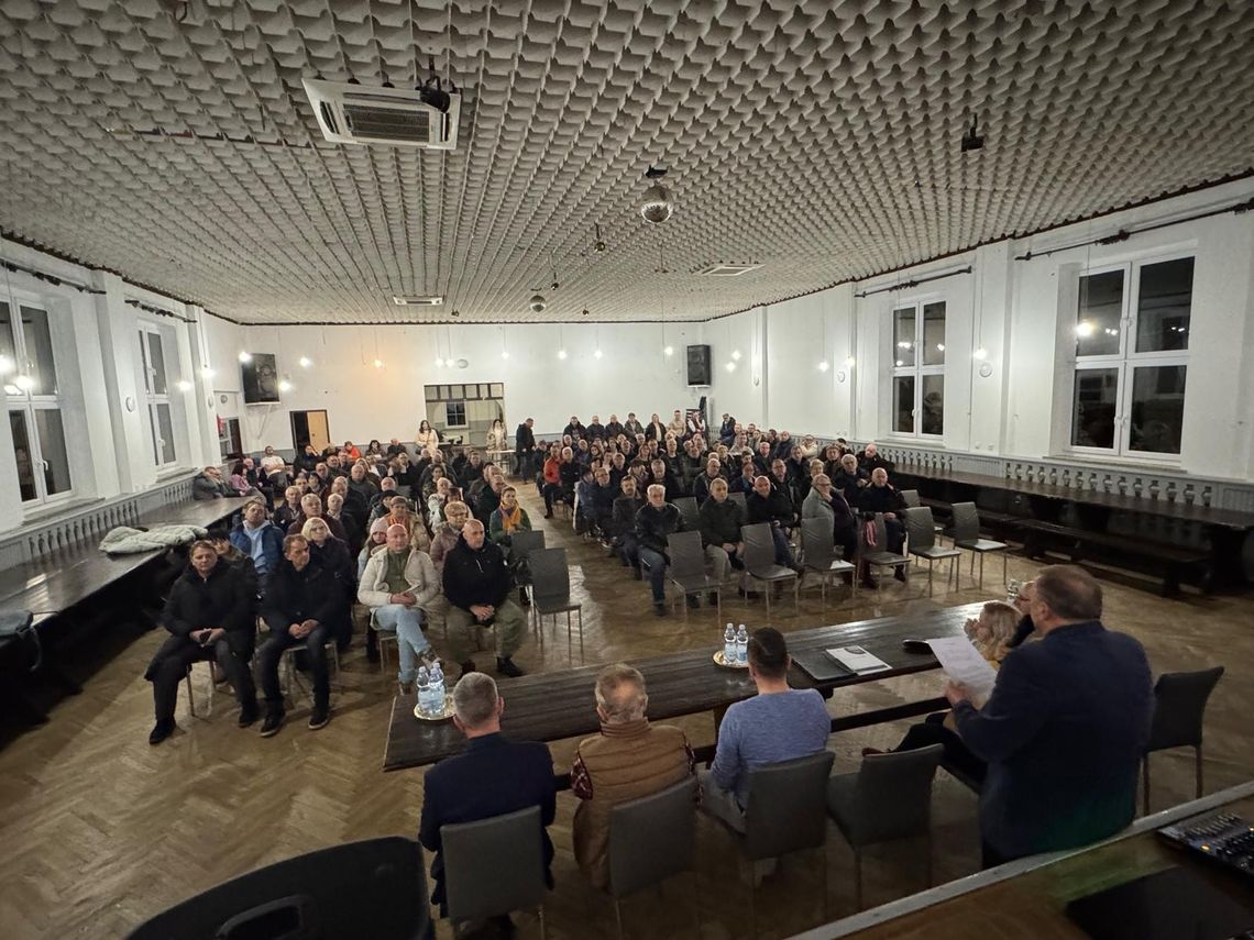 Cierpliwość się kończy. Setki mieszkańców oczekują od miasta konkretnych decyzji! Cierpliwość się kończy. Setki mieszkańców oczekują od miasta konkretnych decyzji!