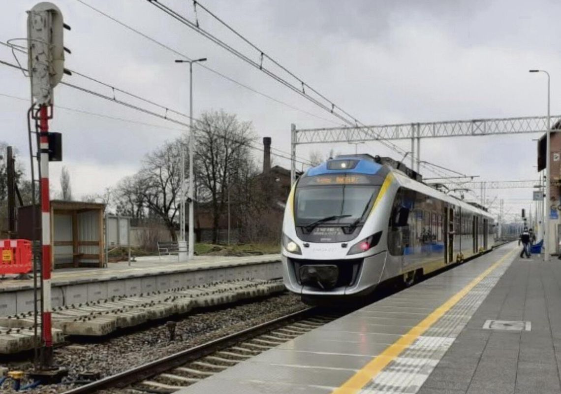 Pociąg regionalny na jednotorowej linii Opole – Ozimek zatrzymany z powodu prac modernizacyjnych