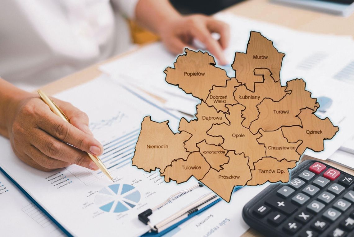 Gminy pod presją czasu! Trwa wyścig o uchwalenie planów ogólnych w powiecie opolskim Dokumenty planistyczne i mapy analizowane podczas prac nad planami ogólnymi w gminach powiatu opolskiego.