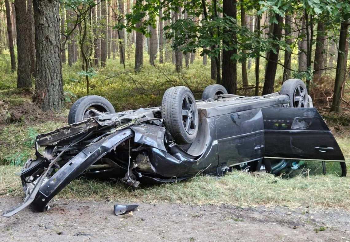 Groźny wypadek: kobieta i dziecko odwiezieni do szpitala, kierowca był pijany