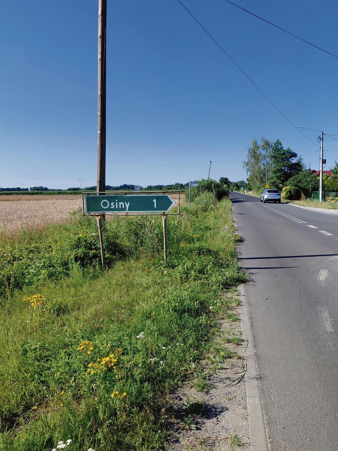 Komprachcice inwestują w bezpieczeństwo, infrastrukturę i integrację. Nowa świetlica, ścieżka pieszo‑rowerowa i ponad 900 tys. zł dodatkowych środków Nowa infrastruktura w gminie Komprachcice: teren pod ścieżkę pieszo‑rowerową, budynek biblioteki z planowaną świetlicą oraz nowe wiaty przystankowe.