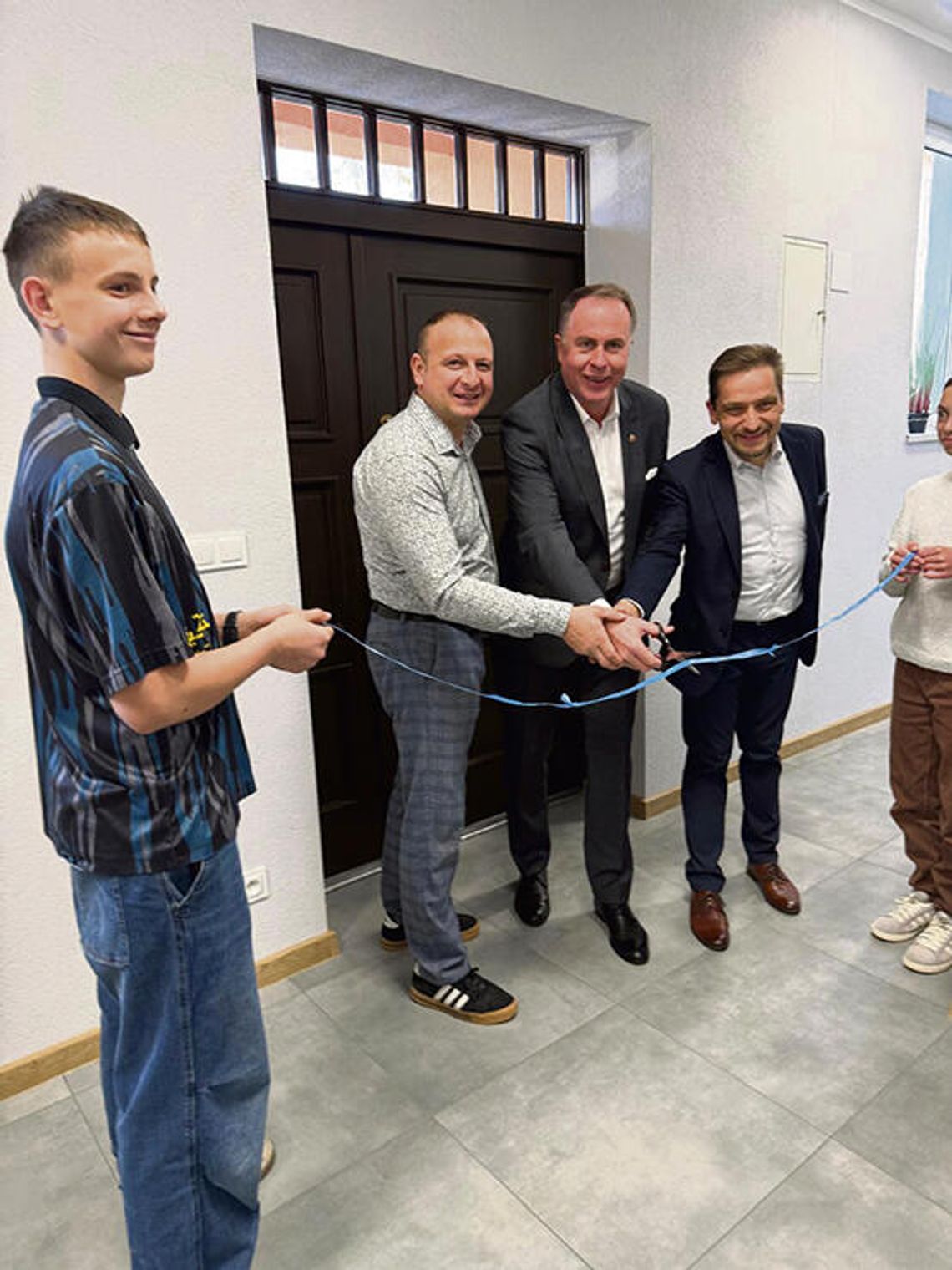 Mieszkańcy świętowali otwarcie świetlicy po remoncie Mieszkańcy świętowali otwarcie świetlicy po remoncie