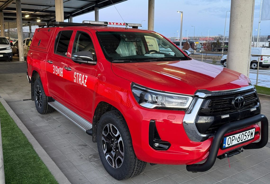 Nowy pojazd już w garażu! Druhowie nie kryją radości