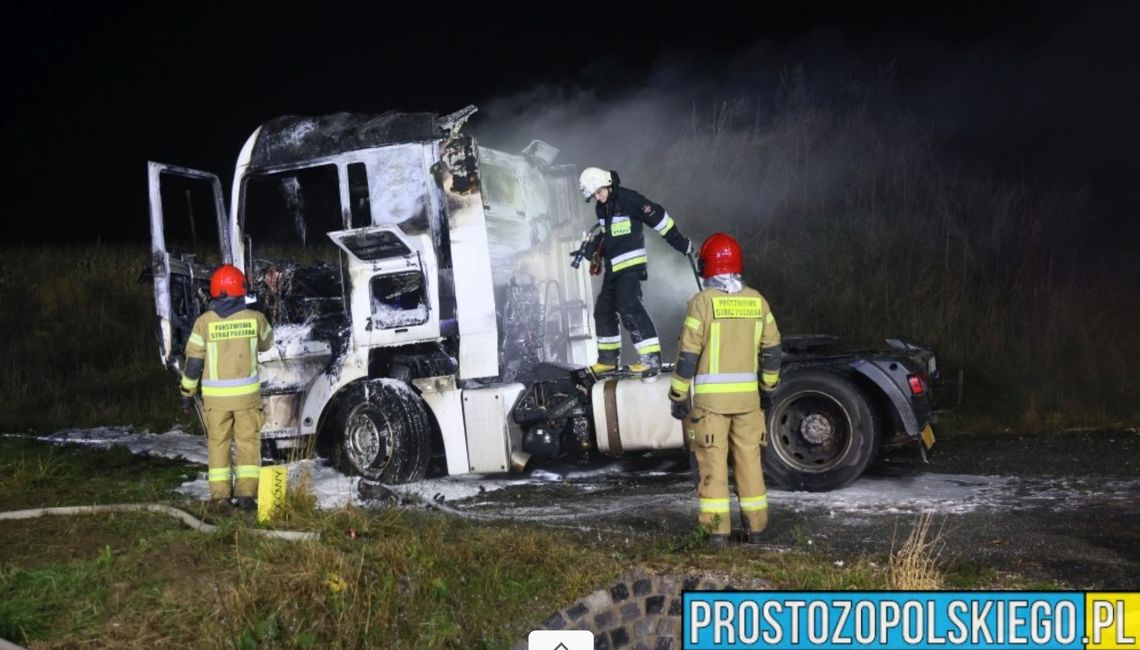 Ogień pochłonął kabinę tira – chwile grozy pod Prószkowem Ogień pochłonął kabinę tira – chwile grozy pod Prószkowem