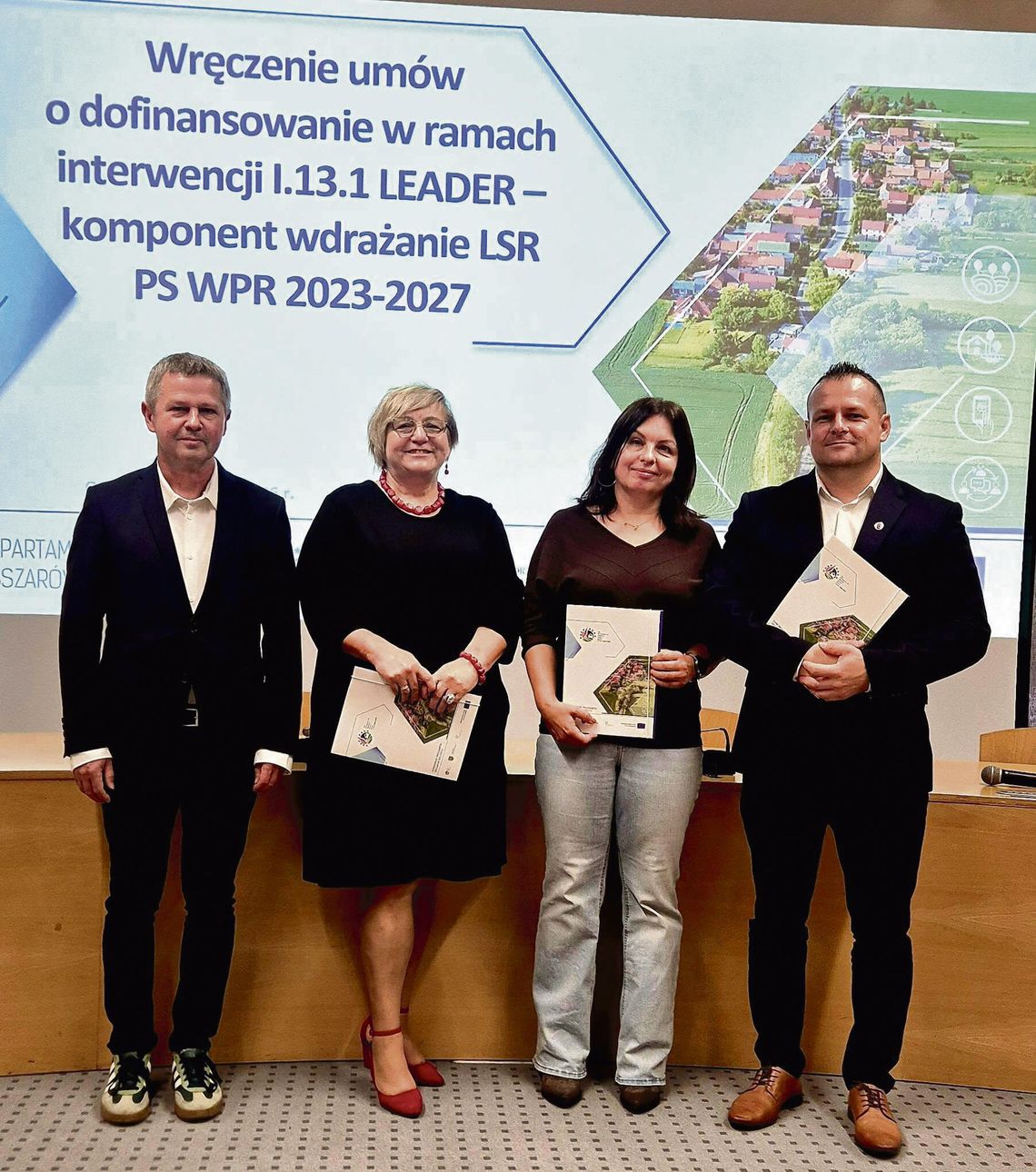 Ozimkowi przybędzie nowa wiata, ławki i 22 drzewa. Centrum miasta czekają duże zmiany Planowana wiata rowerowo-wypoczynkowa i zagospodarowanie przestrzeni w centrum Ozimka