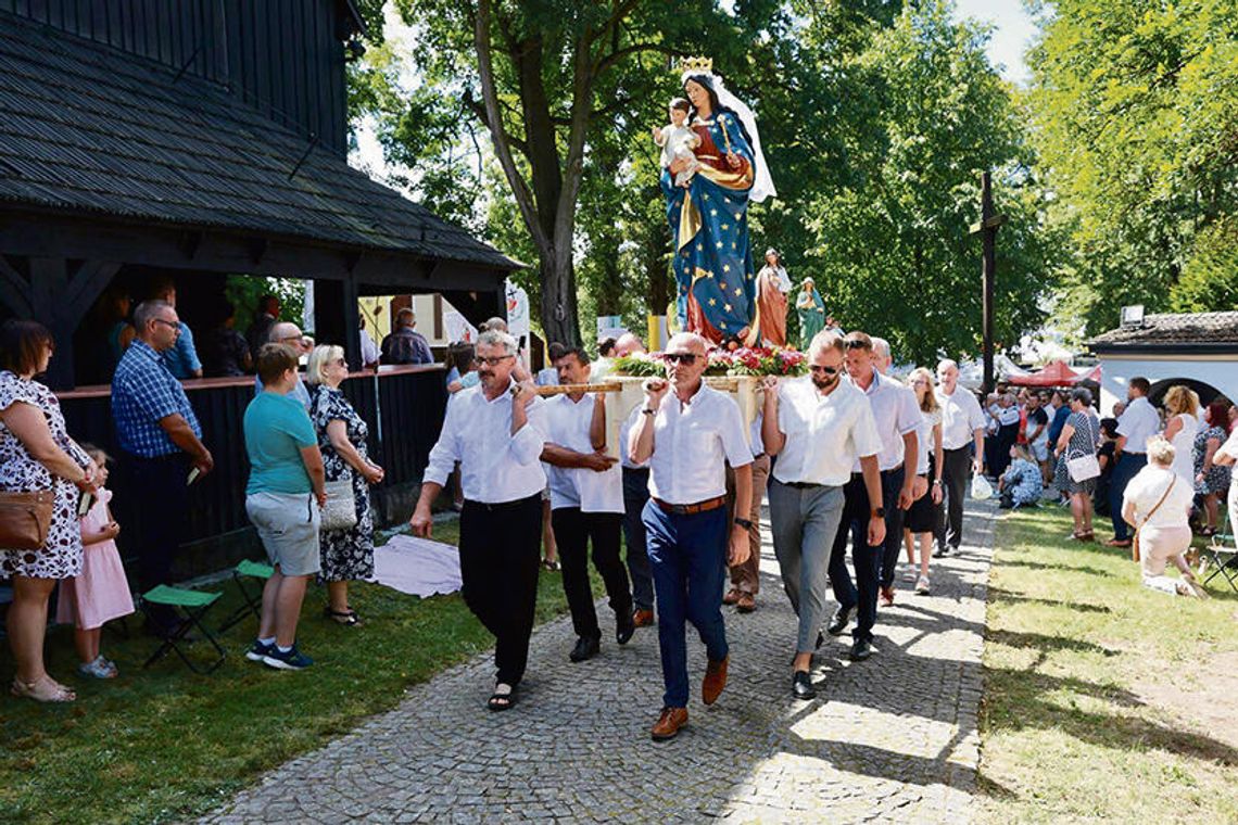 Pielgrzymowali z figurą  do św. Rocha