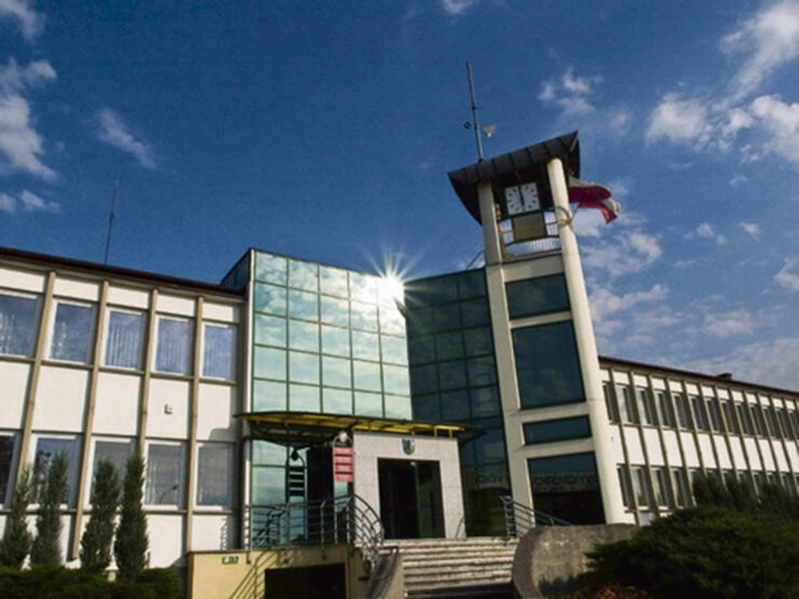 Plan ogólny gminy ujawnia gorzką prawdę. Po powiększeniu Opola Dobrzeń Wielki ma już tylko „kilkanaście procent” dawnych terenów inwestycyjnych Widok na gminę Dobrzeń Wielki z gęstą zabudową i terenami zielonymi, które ograniczają możliwości nowych inwestycji.