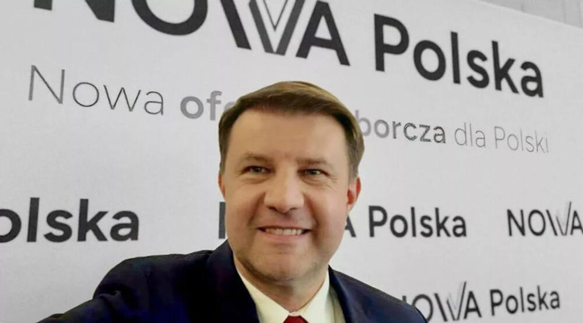 Prezydent Opola Arkadiusz Wiśniewski podczas konferencji, ogłaszający rezygnację z partii Nowa Polska