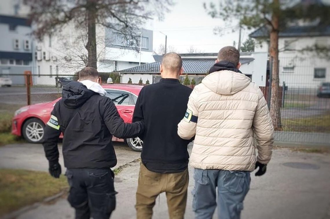 Policjanci z powiatu opolskiego zatrzymali 31-letniego recydywistę podejrzanego o kradzież i groźby podpalenia