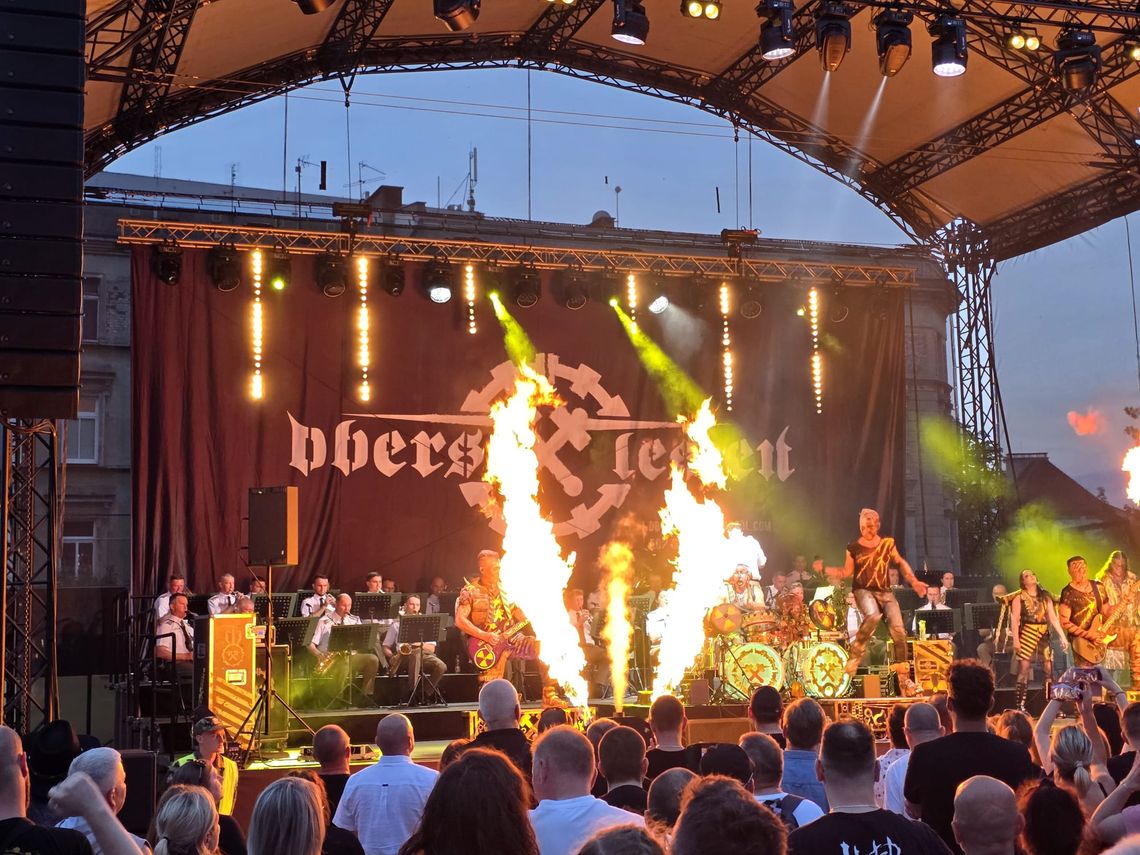 Metal i mundur w wyjątkowym wydaniu. Oberschlesien zagrał z Orkiestrą Reprezentacyjną Straży Granicznej Metal i mundur w wyjątkowym wydaniu. Oberschlesien zagrał z Orkiestrą Reprezentacyjną Straży Granicznej