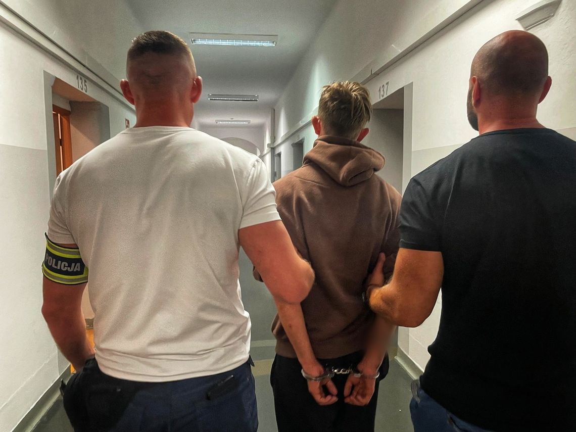 Rozbój na starszym mężczyźnie w Ozimku. Sprawca ukrywał się w bagażniku samochodu